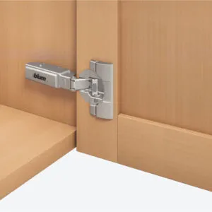 ŠARKA CLIP TOP BLUMOTION POLUKOLENO ZA PROFILNA VRATA 95* 71B9650 ONYX